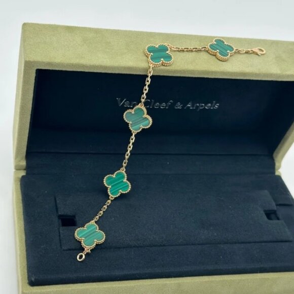 Van Cleef & Arpels Vintage Women Gold Necklaces - Picture 1 of 5